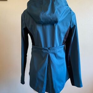Mondetta Teal and Black Hooded Jacket